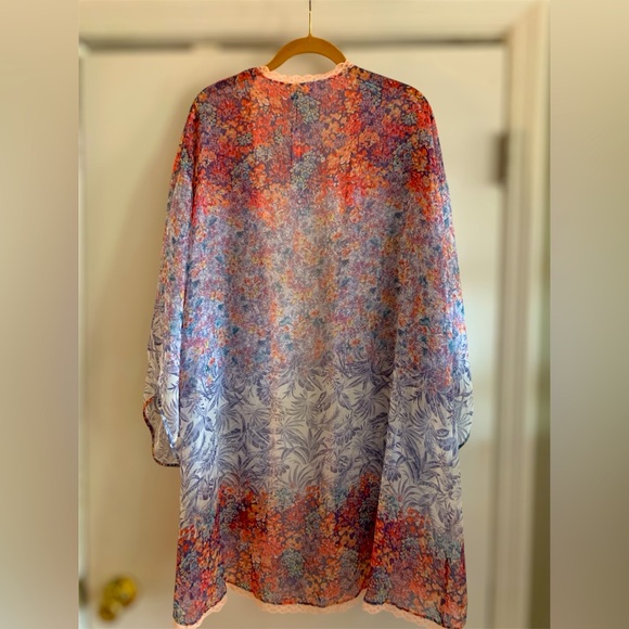 Victoria Secret Sheer Kimono with Lace Edging NWT - Picture 3 of 8